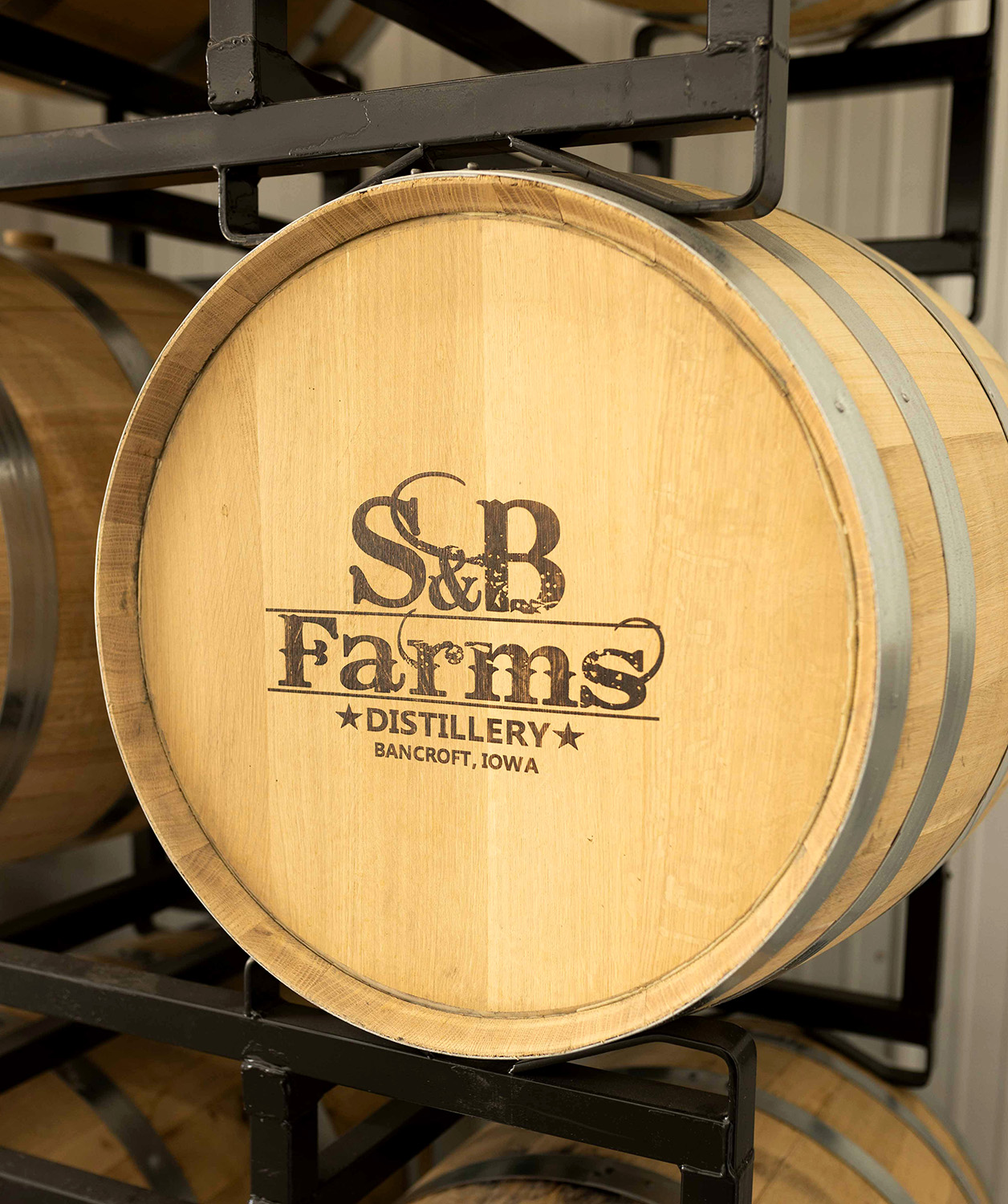 Iowa distillery honors veterans, grandfather